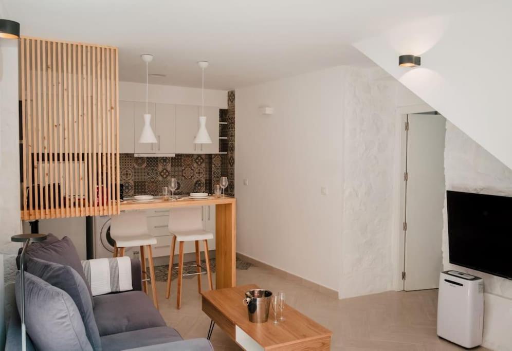Compleet En Modern Appartement In Het Authentieke Stadshart Villajoyosa Exterior photo